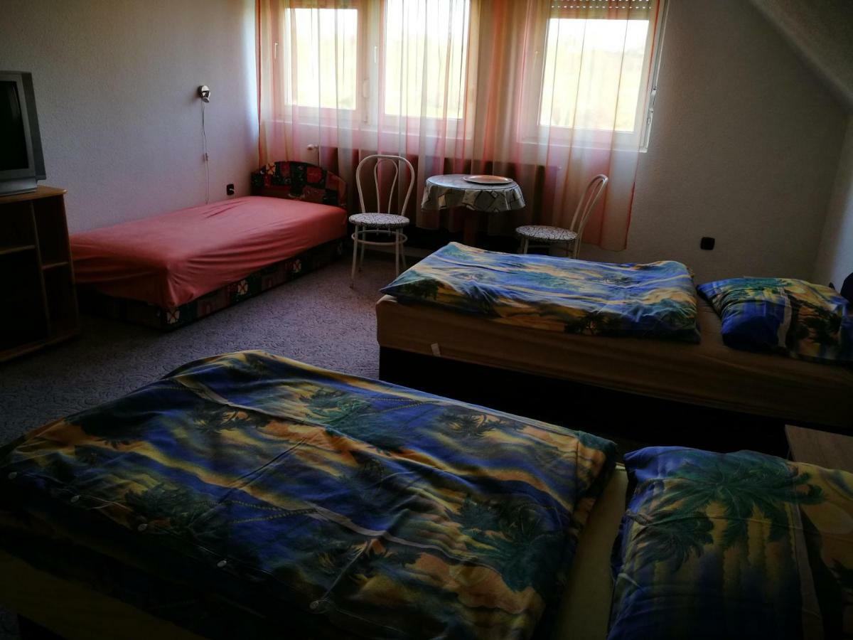 Hotel Paterdombi Vendeghaz Zalaegerszeg Zewnętrze zdjęcie